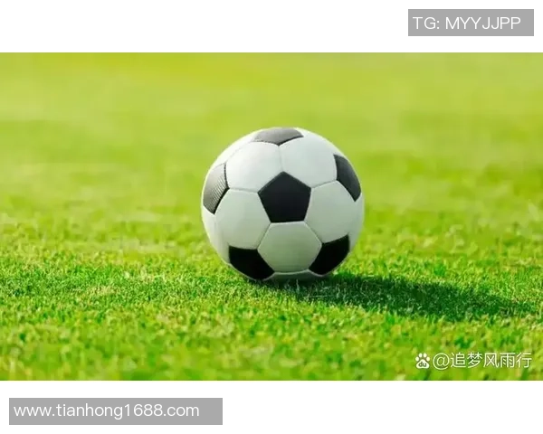 足球明星儿子展现天赋才华的视频引发热议网友纷纷点赞称赞小小球星潜力无限